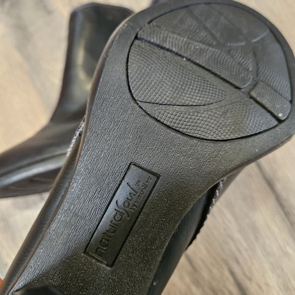 Natural Soul Black Ankle Booties with Zipper - Picture 3 of 5